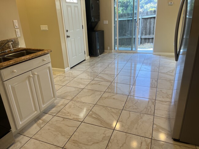 Photo - 4932 Campanile Dr