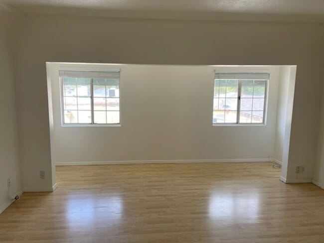 Building Photo - 1604-1606 S PALM AVE Unit 1604 1/2