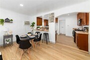 Photo - 218 E Hullett St