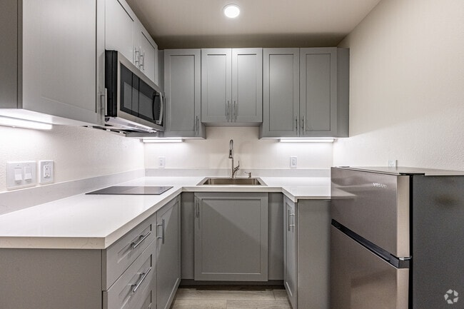 Studio - 400SF - Kitchen - 11926 Bellflower Blvd