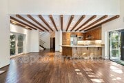 Photo - 175 Villaggio W House