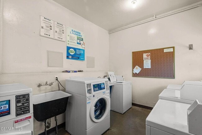 Photo - 3300 S Sepulveda Blvd