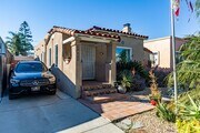 Photo - Charming, upgraded, and great outdoor spac... House