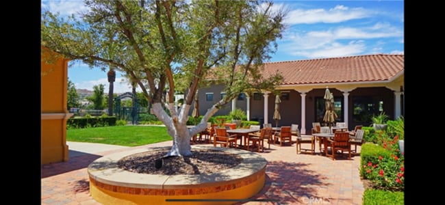 Building Photo - Luxurious 2 + 2.5 Belcaro 2392 SQFT Retire... Rental