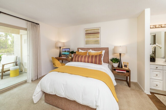 Photo - Stanford Court Apartments