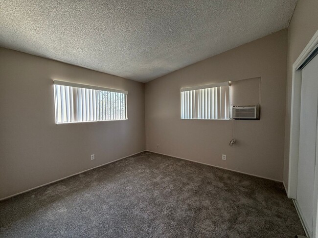 Photo - 104 - Raymond Property Unit 1