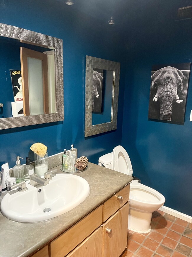 Photo - 2366 Nichols Canyon Rd