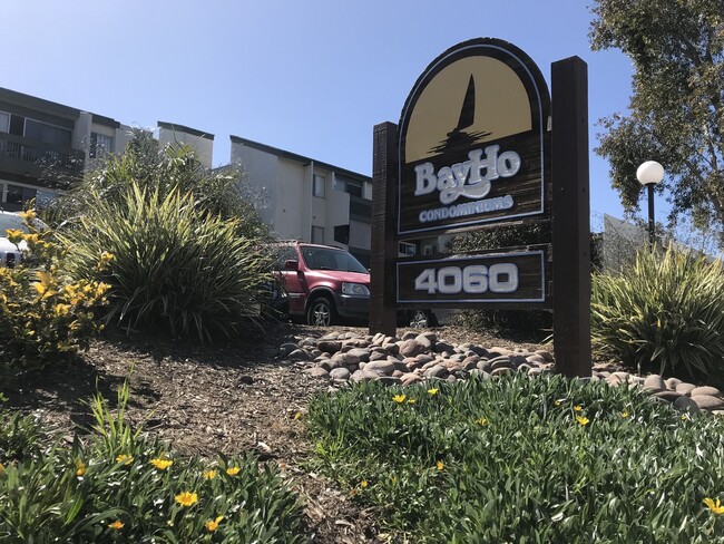 Photo - Upgraded Studio in Heart of San Diego - 2 WEEKS FREE Move in by 3/1/26