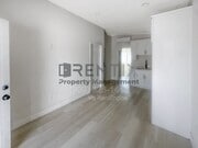 Photo - 787 N Reservoir St