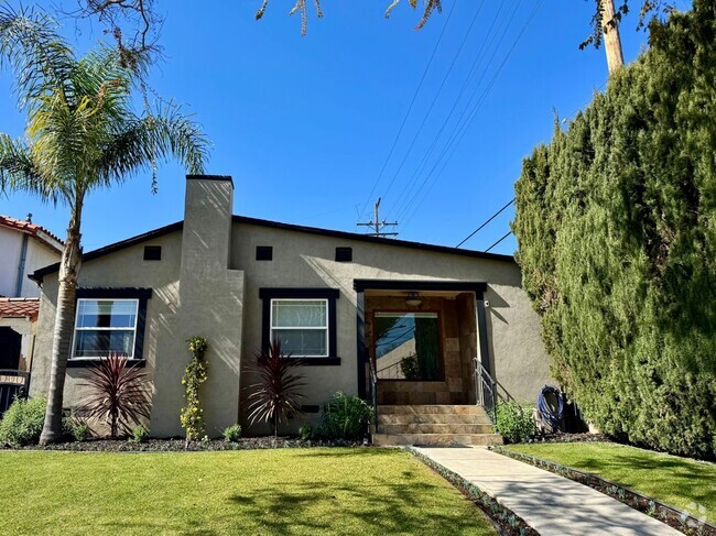 Building Photo - 419 S Almont Dr Rental