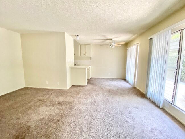 Photo - 3337 Mentone Ave Apartment Unit 4