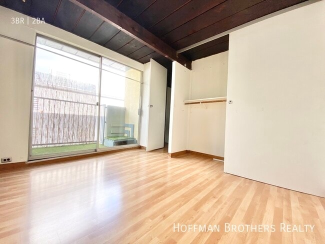 Photo - 2342 Silver Ridge Way Unit 1