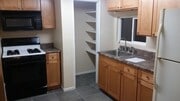 Photo - 2326 Riverside Dr House Unit DOWNSTAIRS