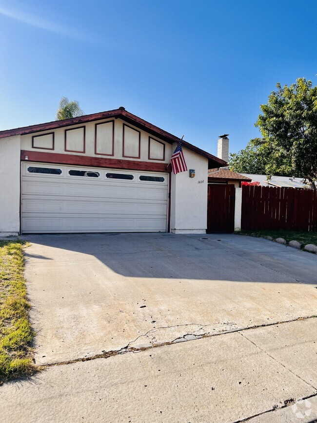 Building Photo - 1464 Larwood Rd Rental