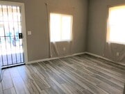 Photo - 712 W 54th St