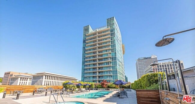 Building Photo - 3785 Wilshire Blvd Unit 1610