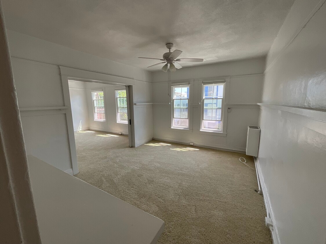 Floor Plan - 1 BEDROOM