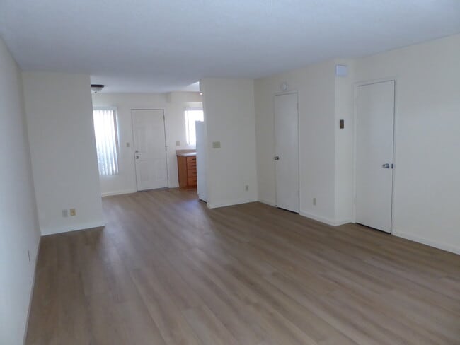 Photo - 240 Ellwood Beach Dr