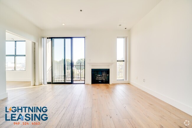 Building Photo - 8811-8813 Burton Way Unit 320C Rental