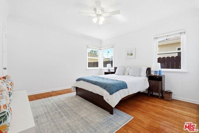 Photo - 3208 W 81st St