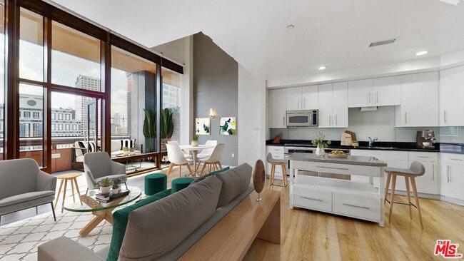 Photo - 1100 Wilshire Blvd Unit 1708