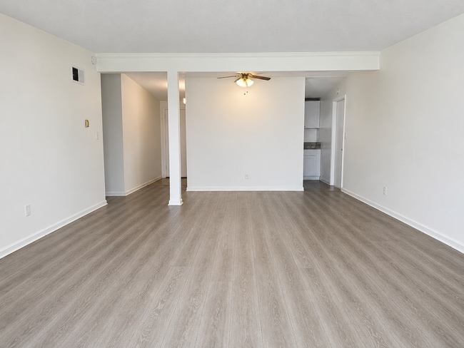 Photo - 1201 Holly Ave