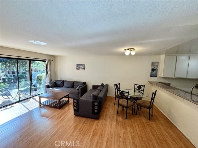 Building Photo - 424 Orange Blossom Unit 204