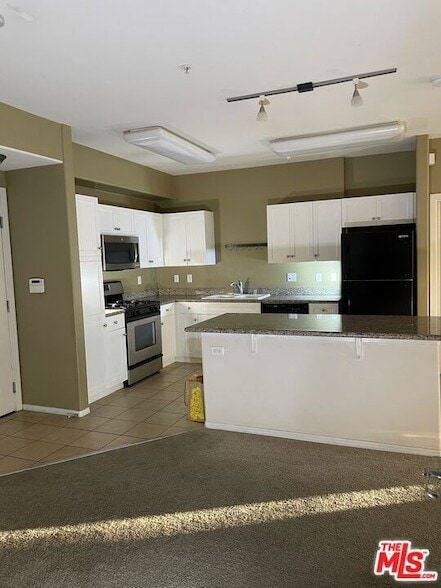 Photo - 100 S Alameda St