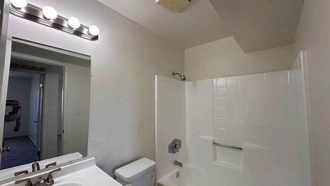 Photo - 1675 W Pampas Ln Unit 200