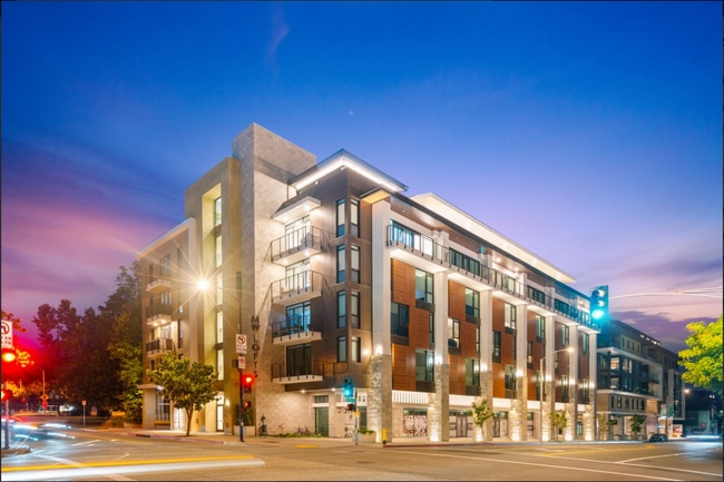 Building Photo - Modern 1-Bedroom Condo with Rooftop Amenities in Pasadena Unit 222