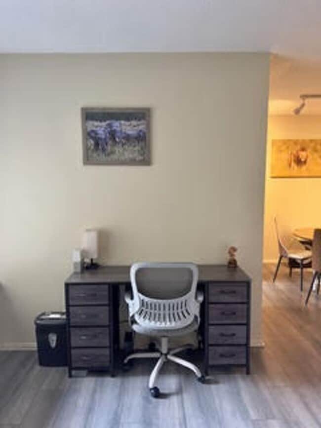 Photo - 8207 De Longpre Ave Unit 6