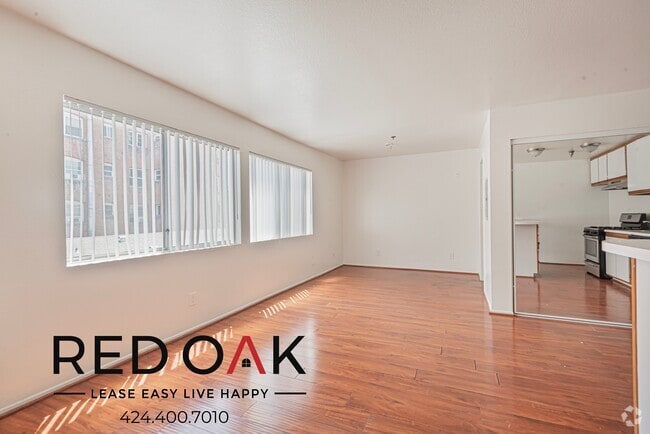 Building Photo - 500 S St Andrews Pl Rental