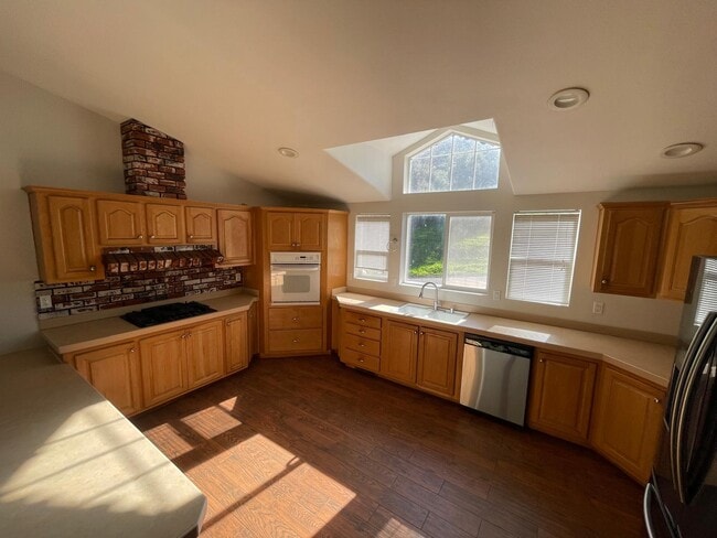 Photo - 148 Sherwood Dr