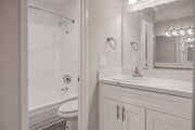 Studio Upgraded - 500SF - Beach House Apartments