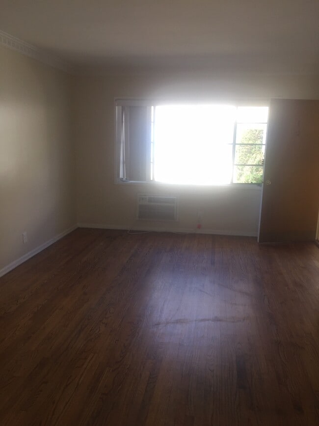 Photo - 11317 Otsego St