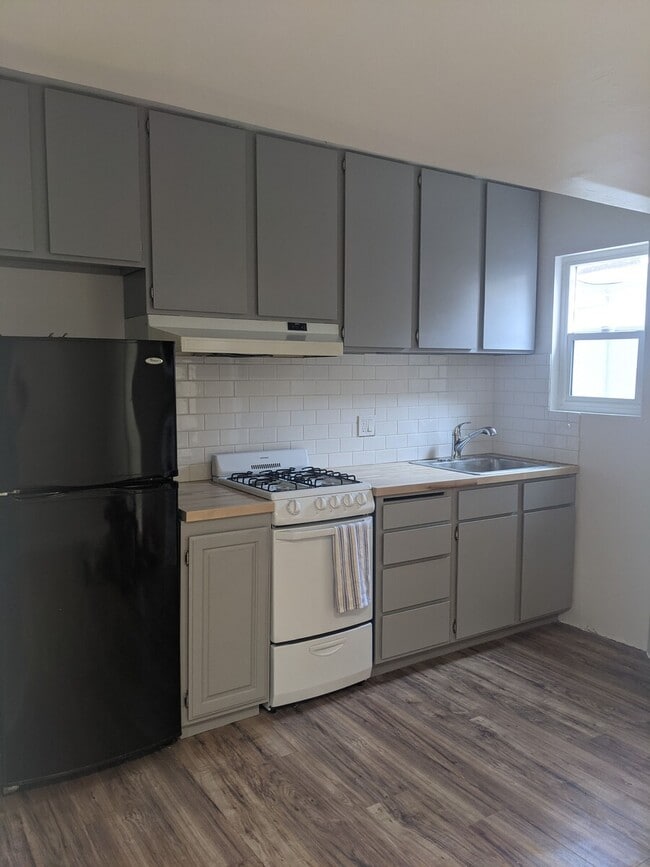 Photo - 2319 Etiwanda St Unit F