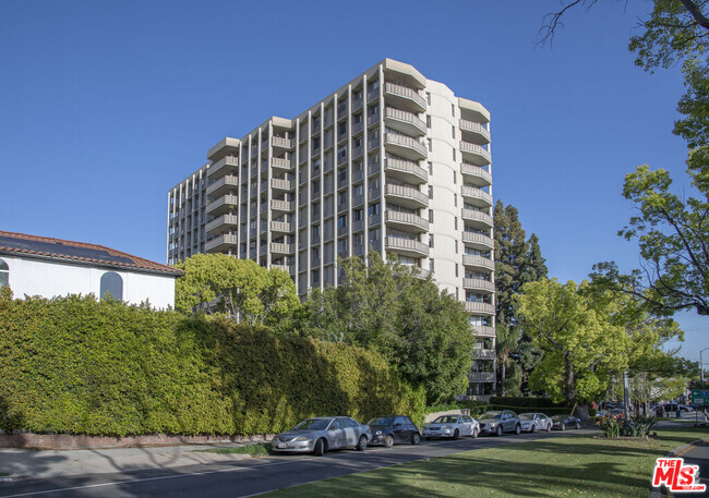 Building Photo - 4455 Los Feliz Blvd Unit 504 Rental