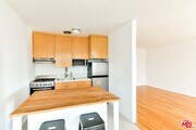 Photo - 2033 Cloverfield Blvd Condo Unit C