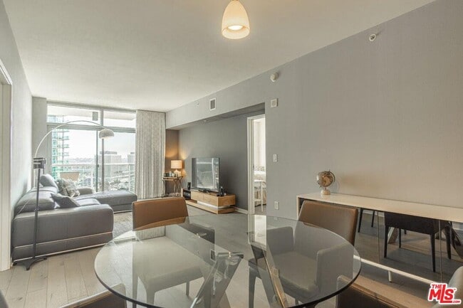 Photo - 13700 Marina Pointe Dr Unit 1431