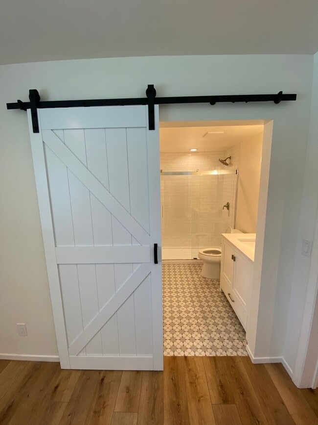 Photo - Studio - Downtown Santa Barbara Unit H