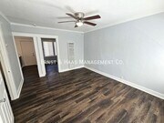 Photo - 1306 E Hellman St Apartment Unit #05