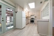 Photo - 10706 Rhodesia Ave