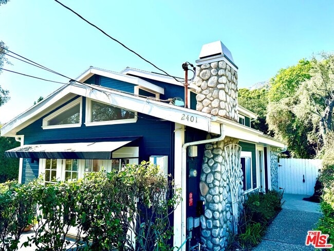 Photo - 2401 Olive Ave