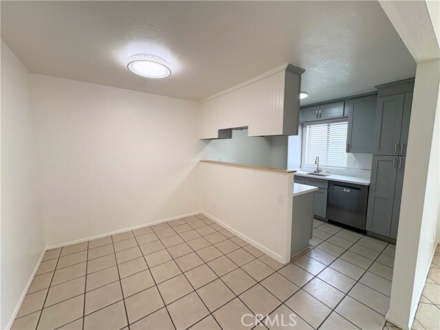 Photo - 5091 Bandera St