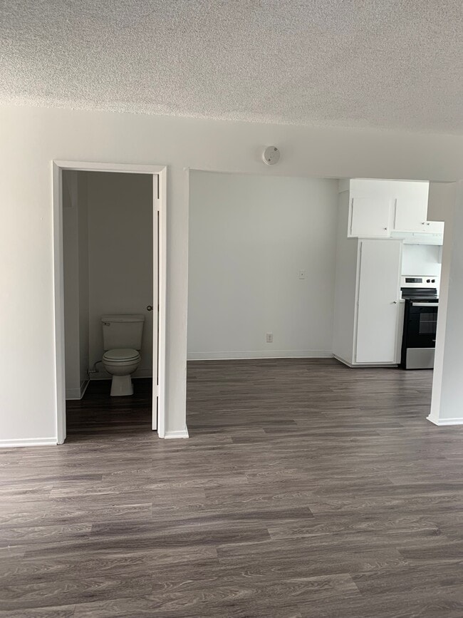 Photo - 103 N Irena Ave