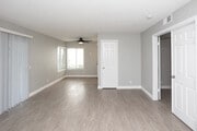1BR, 1BA - 727SF - Living Room/Dining Room - Beachpoint Apartments