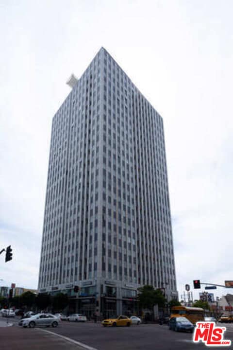Building Photo - 3810 Wilshire Blvd Unit 1012 Rental