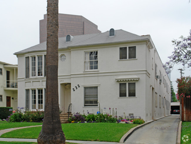 Building Photo - Beachside Suites, & Oak Invest, LLC—To... Rental