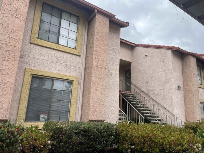 Building Photo - 12047 Alta Carmel Ct Unit 192 Rental