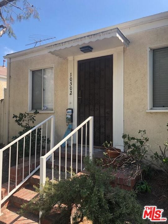 Photo - 10502 Ayres Ave House